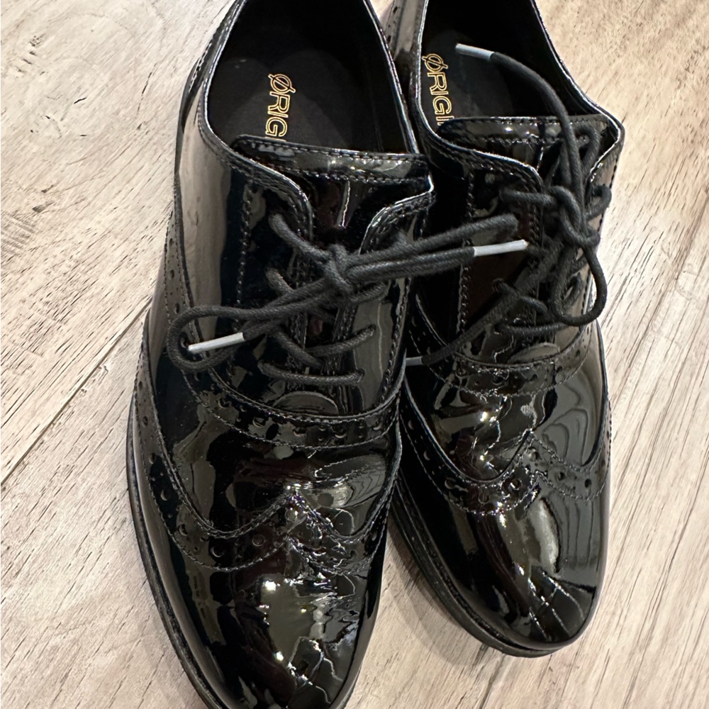 Cole Haan Original Grand Black Patent 7.5 women EXCELLENT condition!